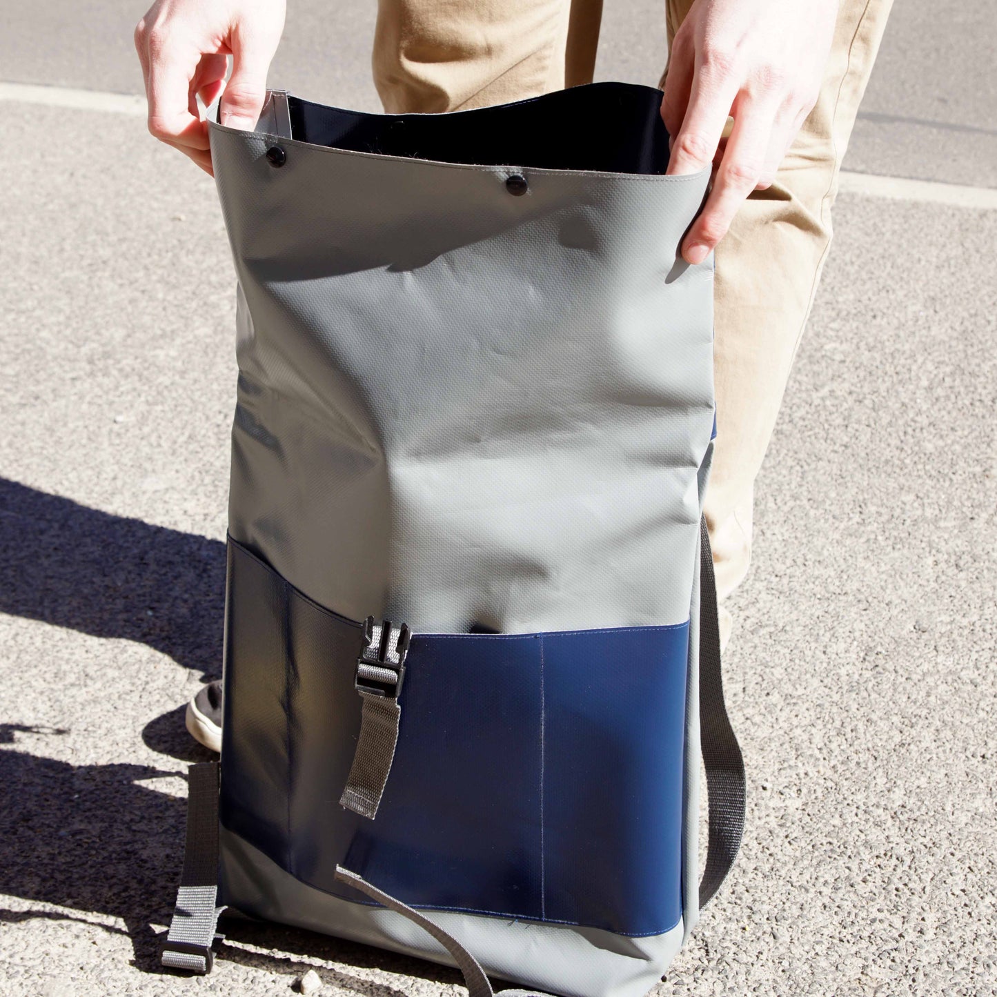 Upcycling Rucksack Rolltop "Steel Blue" | Unikat